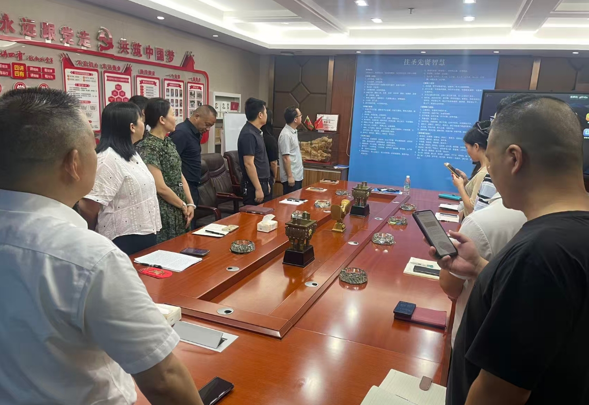 星泽机电全体员工集体学习压力管道相关知识